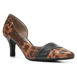 Life Stride Stockard Leopard Print Pumps Size 6.5